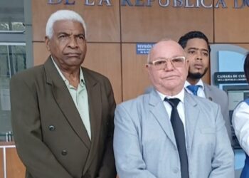 Abogado solicita a la Cámara de Cuentas investigar administrativa y financiera del Colegio de Abogados